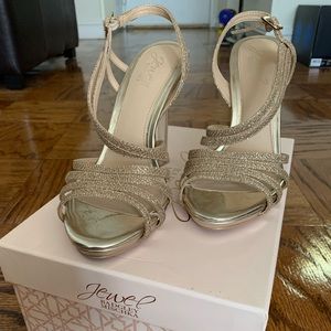 Gold Badgley Mischka Heels - Excellent Condition